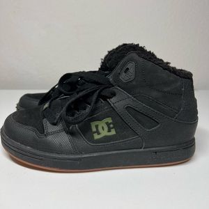 DC Pure Winter High Top Shoes Size 5